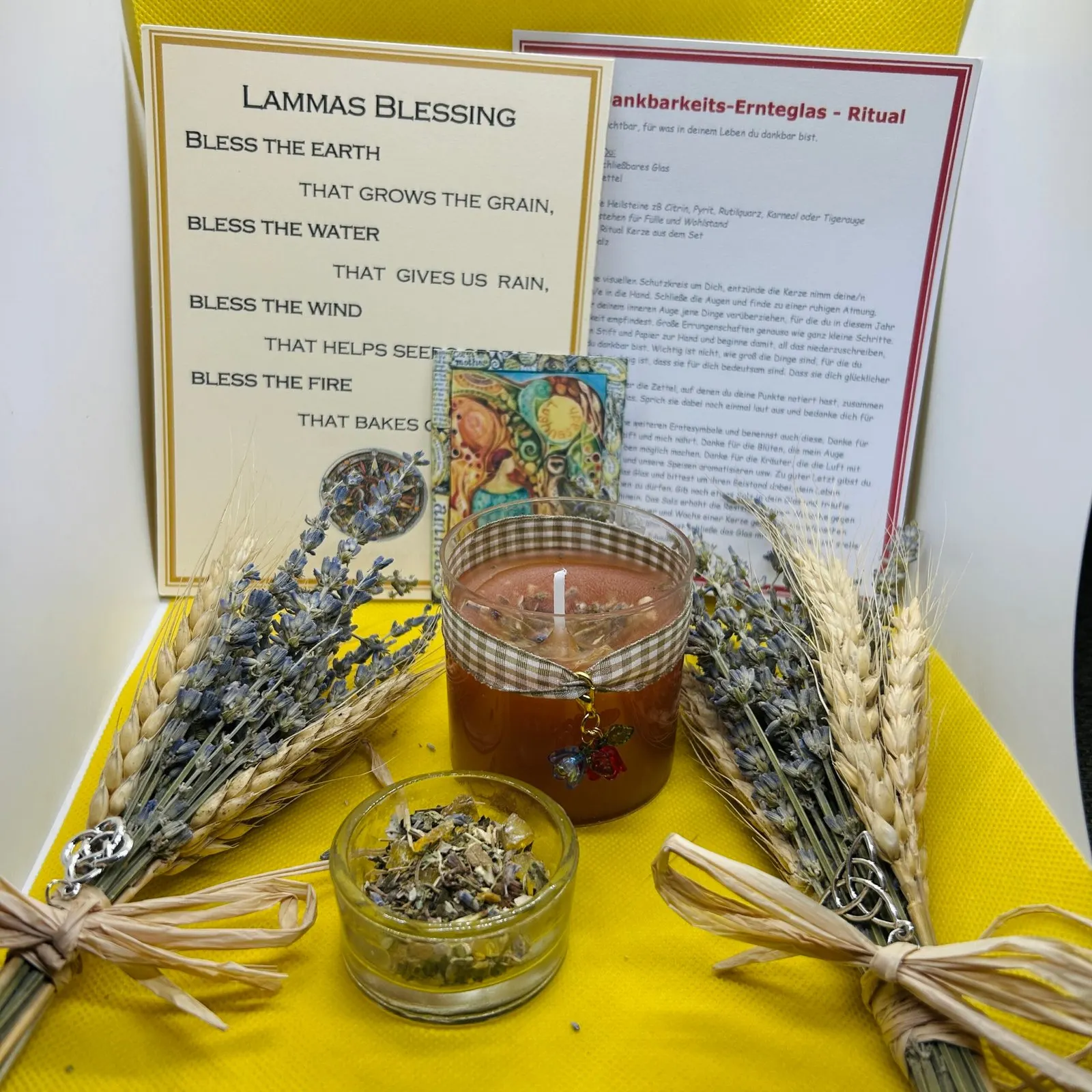 Lammas Ritual Kit mit Getreidebündeln, Lavendel, Kerze und Lammas-Segen